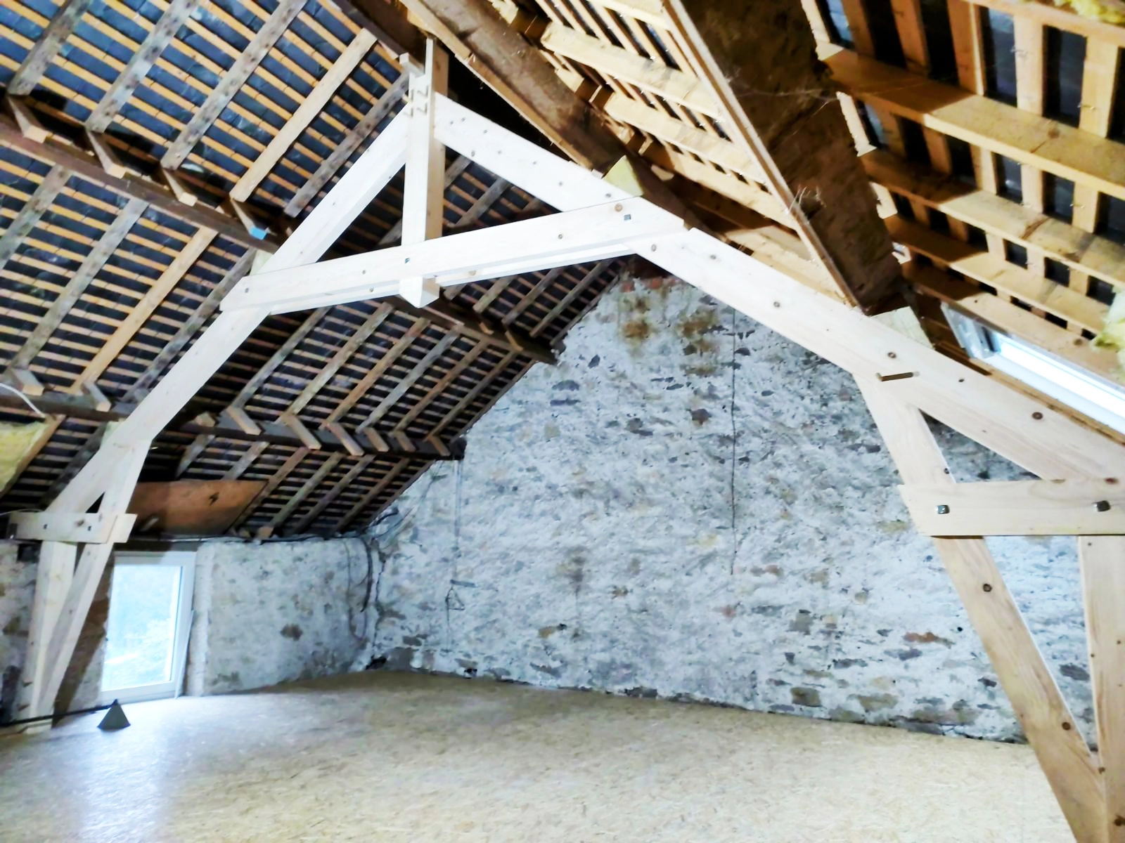 Charpente avec SG MENUISERIE